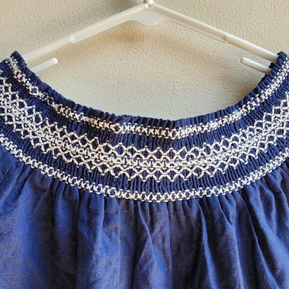 NWT Royal Blue Vineyard Vines Embroidered Smock Neck Blouse Size Small - Picture 15 of 15